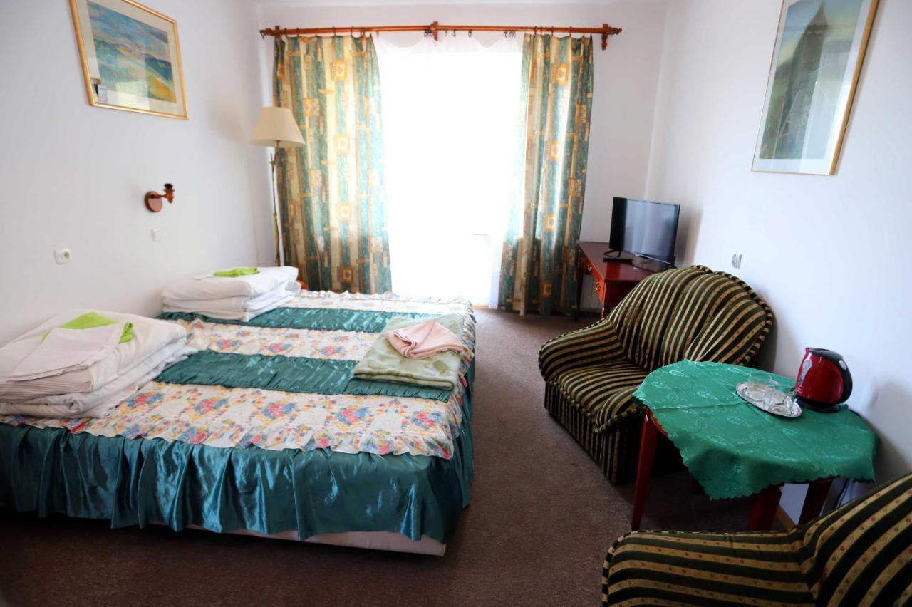 Domy Wczasowe Tryumfy Bed & Breakfast Krynica Zdroj Exterior photo