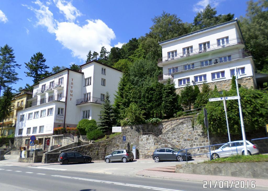 Domy Wczasowe Tryumfy Bed & Breakfast Krynica Zdroj Exterior photo