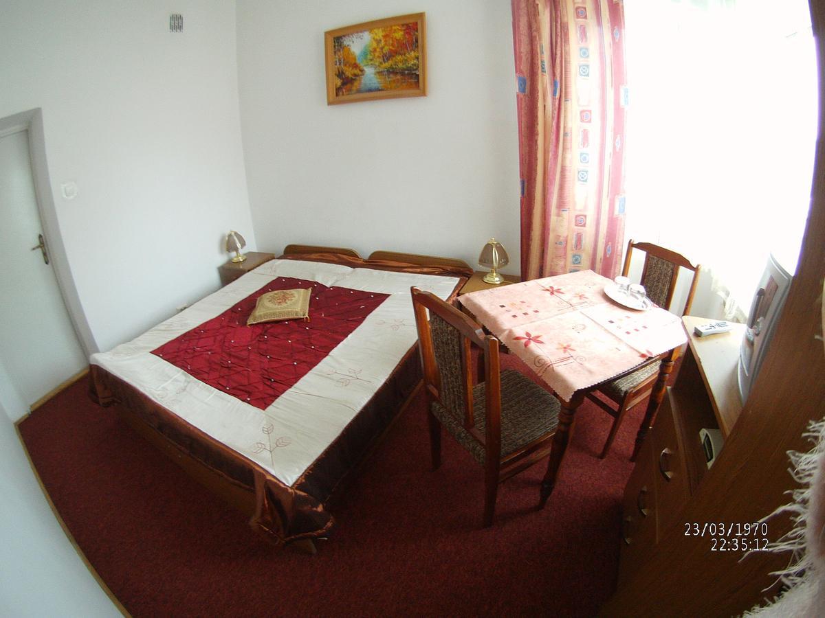 Domy Wczasowe Tryumfy Bed & Breakfast Krynica Zdroj Exterior photo